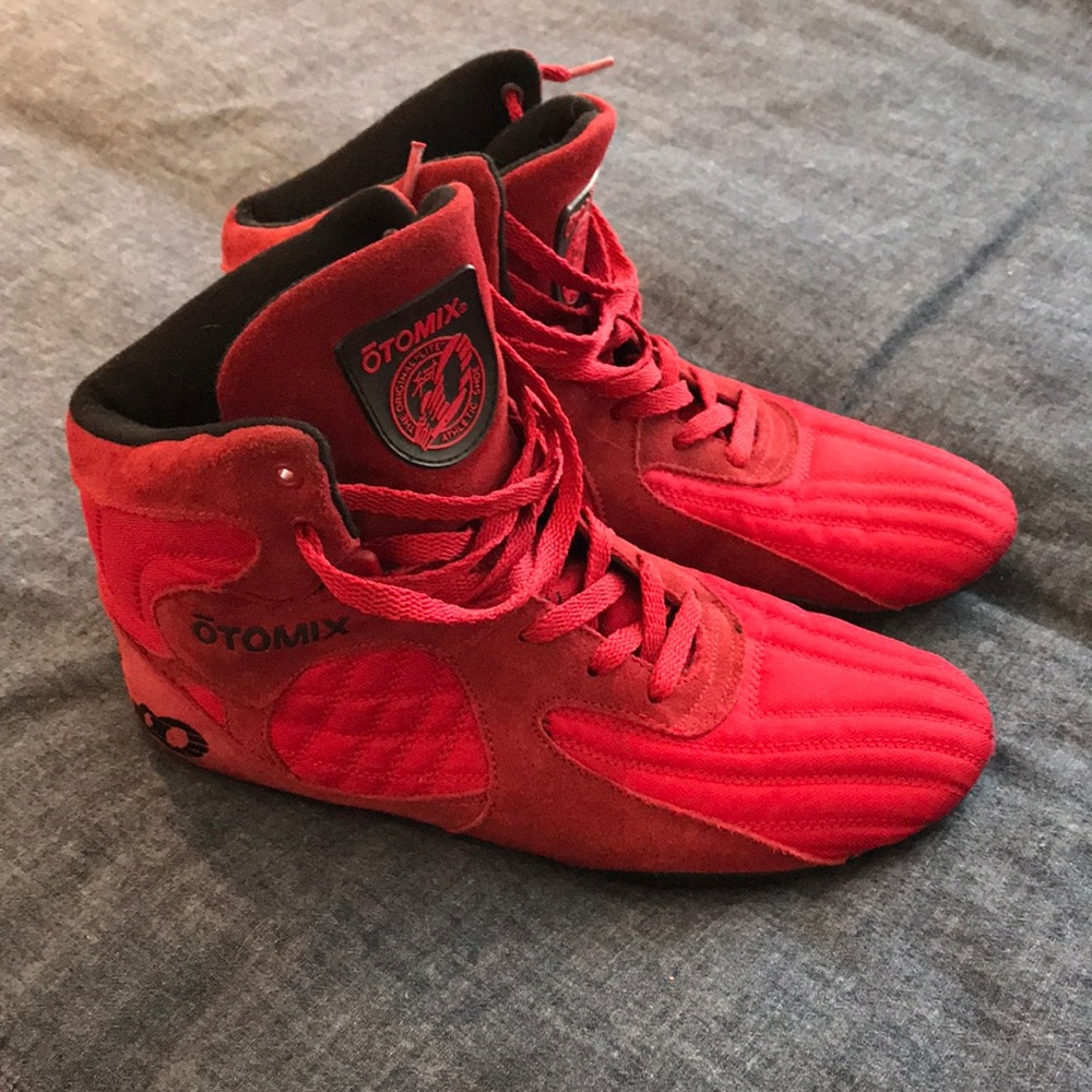 Used Otomix Stingray Training Shoes - Size 9